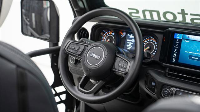 Used 2025 Jeep Gladiator Sport image 46