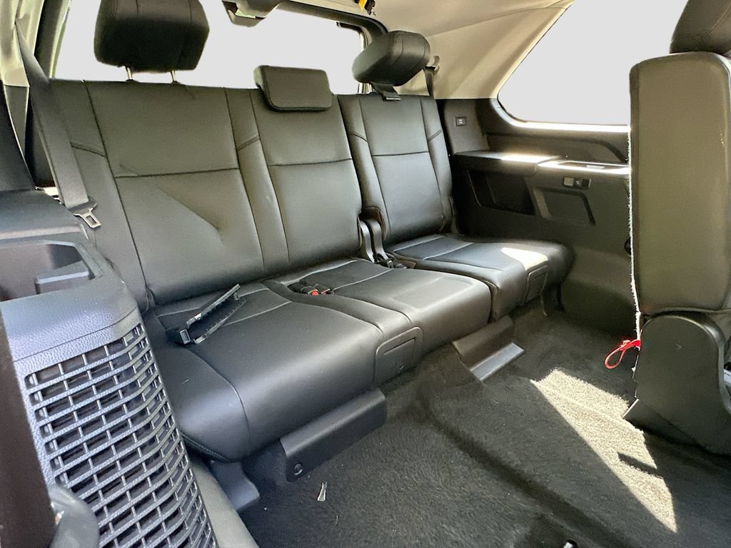 Used 2024 Toyota Sequoia SR5 w/ SR5 Premium Package AWD/4WD image 28
