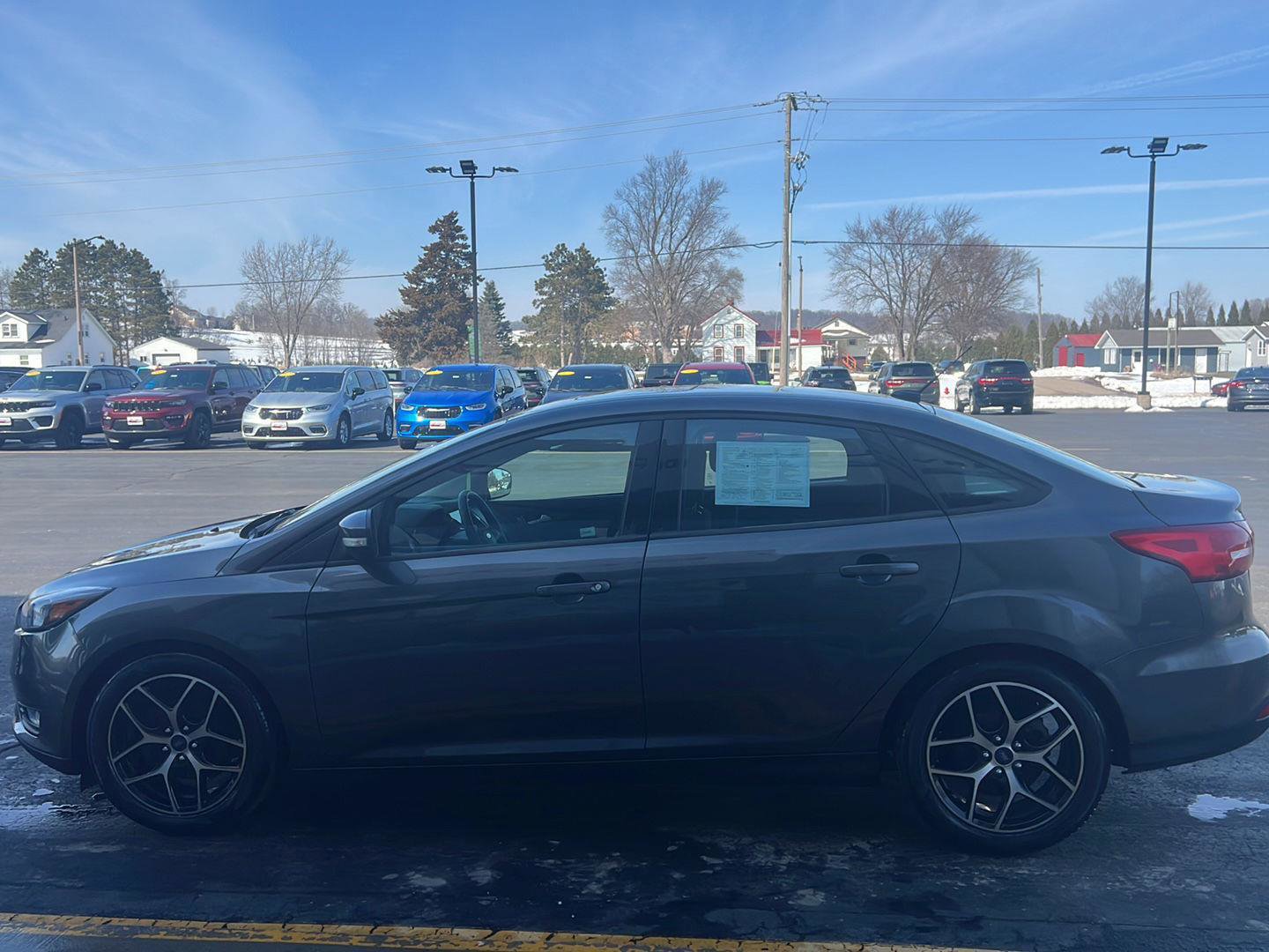 Used 2018 Ford Focus SEL w/ Cold Weather Package image 17