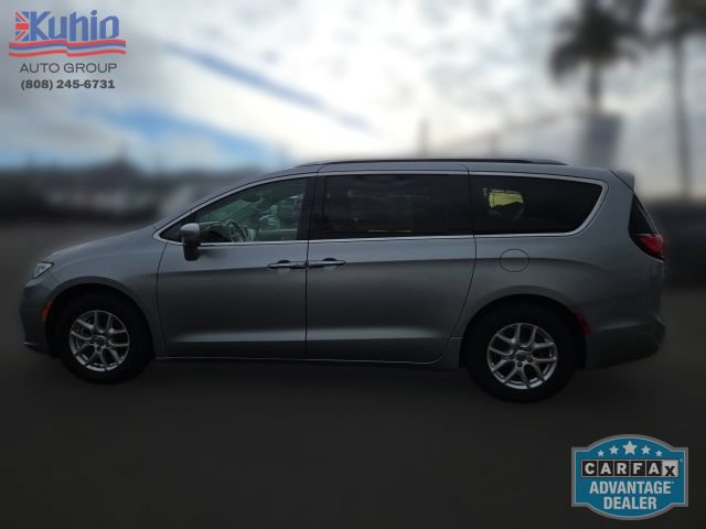 Used 2021 Chrysler Pacifica Touring-L FWD image 14