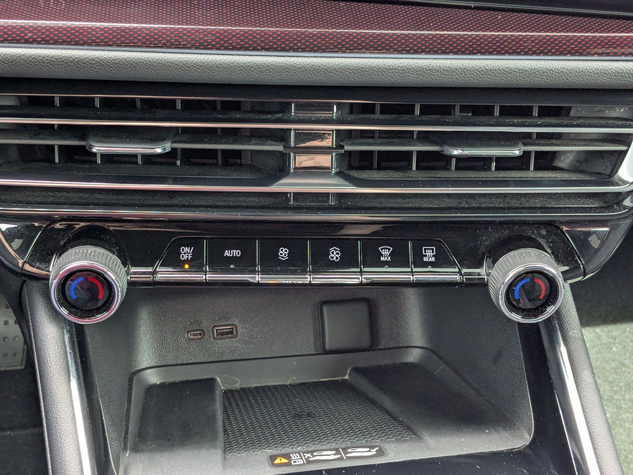 Used 2024 Chevrolet Traverse Z71 w/ Enhanced Driving Package image 23