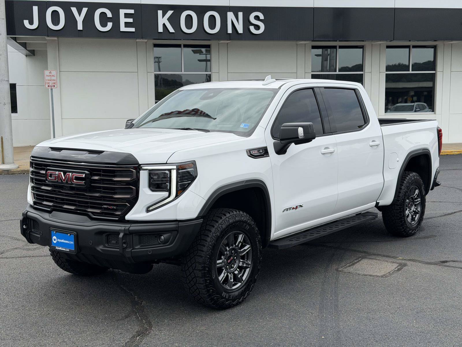 Used 2026 GMC Sierra 1500 AT4X AWD/4WD image 4
