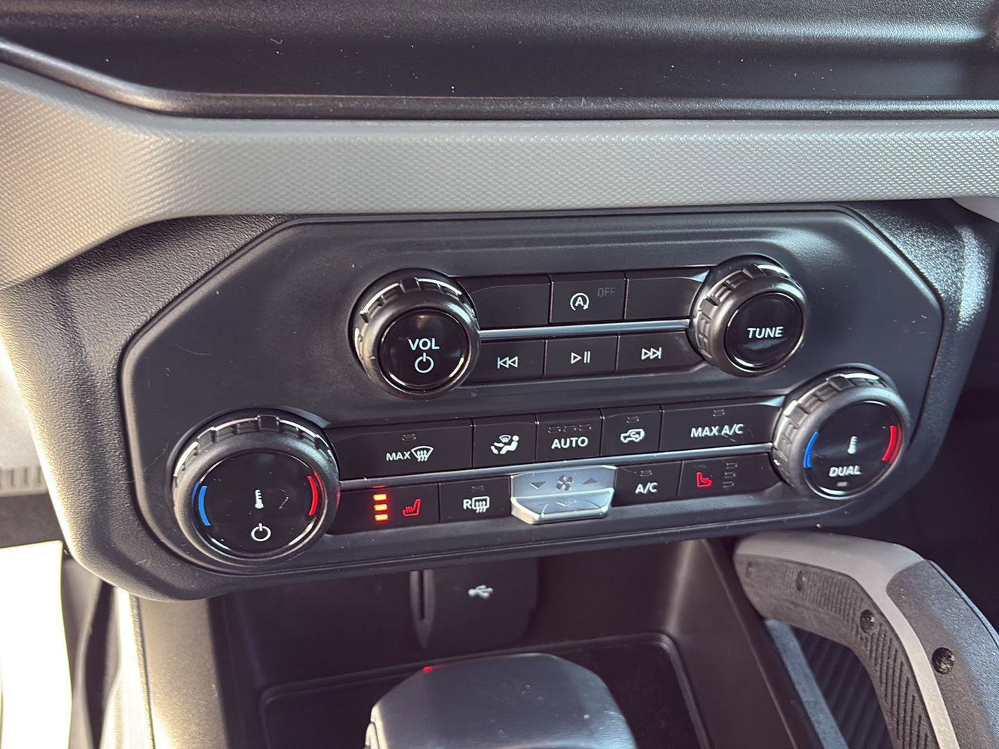 Used 2022 Ford Bronco Big Bend image 16