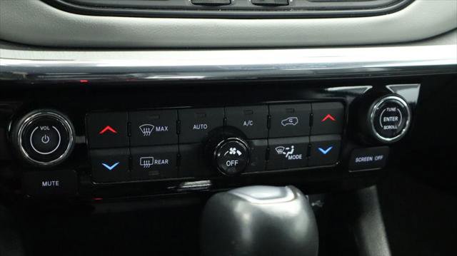 Certified 2022 Jeep Compass Limited AWD/4WD image 41