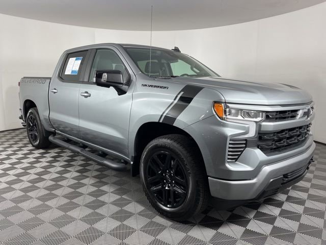 Used 2023 Chevrolet Silverado 1500 RST w/ Convenience Package II AWD/4WD image 3