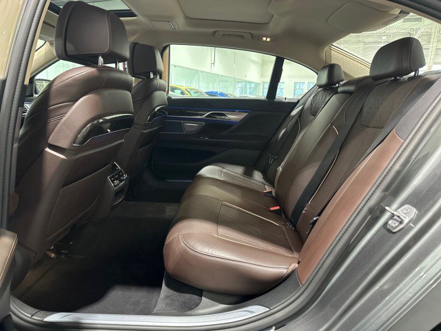 Used 2016 BMW 740i w/ Executive Package 2 RWD image 46