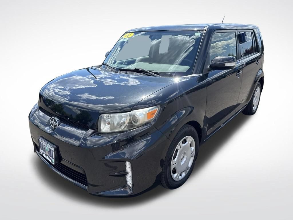 Used 2014 Scion xB FWD image 3