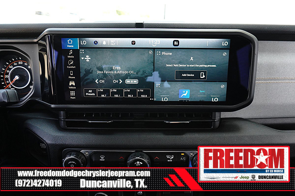 Used 2024 Jeep Gladiator Sport AWD/4WD image 21