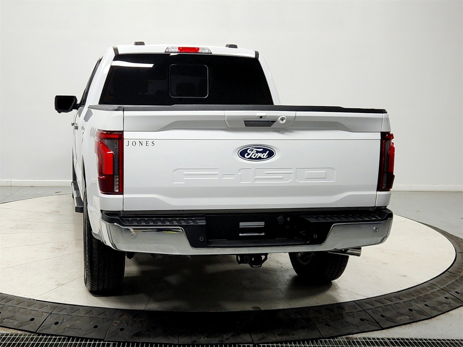 Used 2024 Ford F150 Lariat w/ Tow/Haul Package image 6