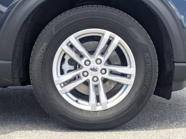 Used 2023 Ford Explorer XLT AWD/4WD image 12