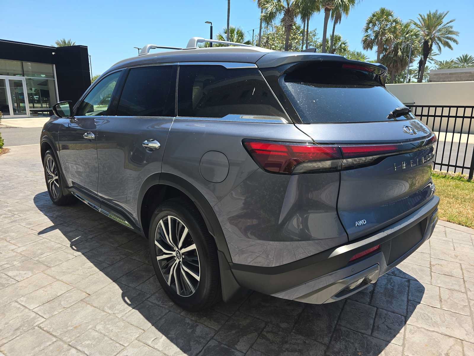 Certified 2025 INFINITI QX60 Sensory AWD/4WD image 7