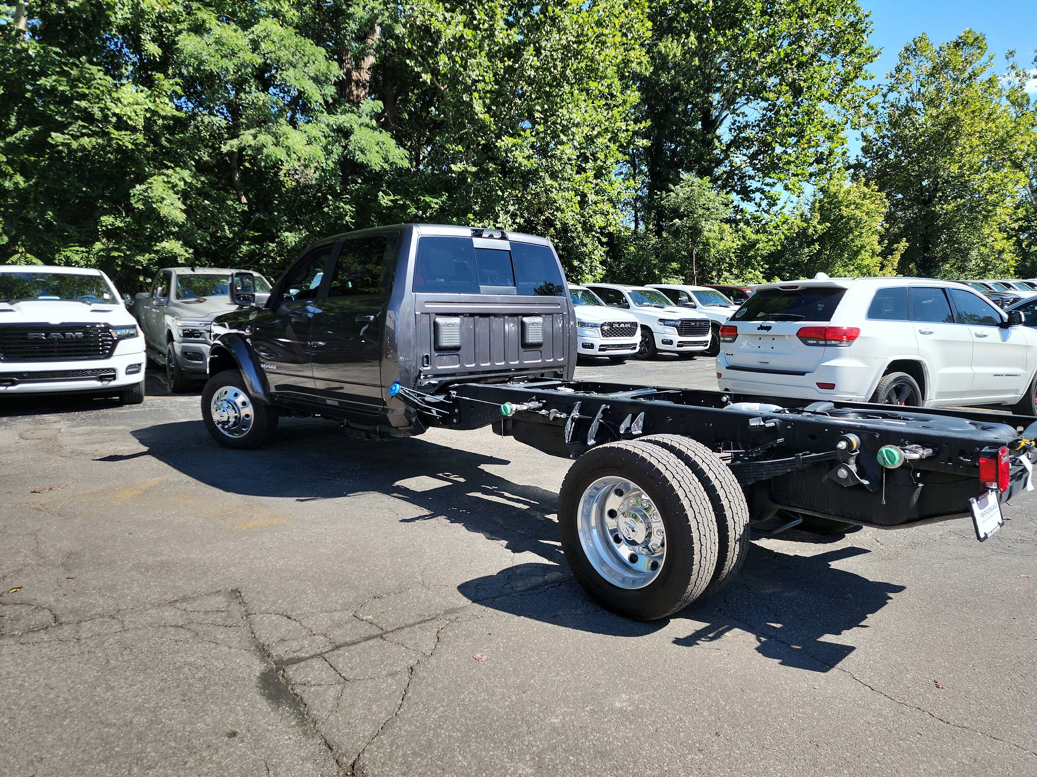 New 2026 RAM 5500 4x4 Crew Cab image 20