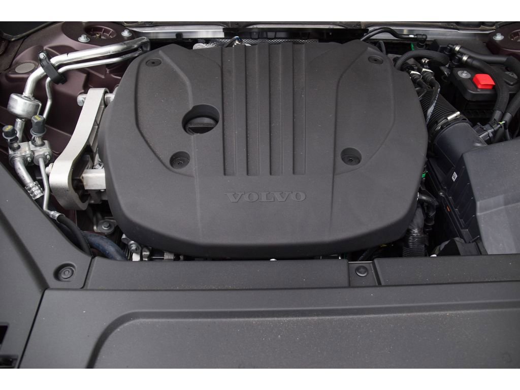 Certified 2026 Volvo XC90 B5 Core w/ Protection Package Premier image 27