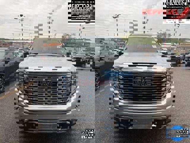 Used 2022 GMC Sierra 1500 Denali AWD/4WD image 9
