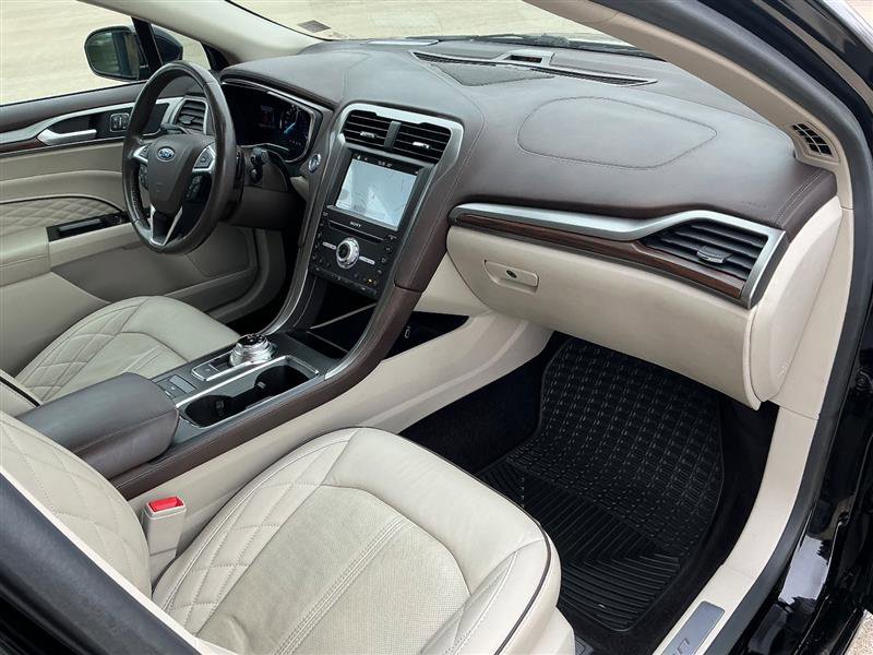 Used 2017 Ford Fusion Platinum image 34