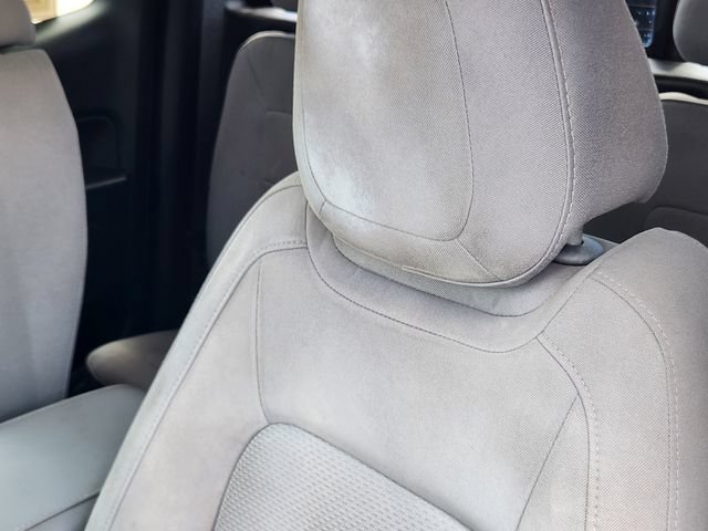 Used 2017 Chevrolet Colorado LT w/ LT Convenience Package AWD/4WD image 14