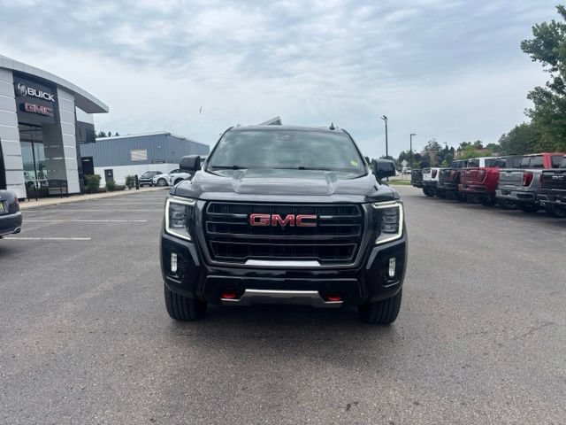 Used 2024 GMC Yukon AT4 w/ Technology Package AWD/4WD video 3
