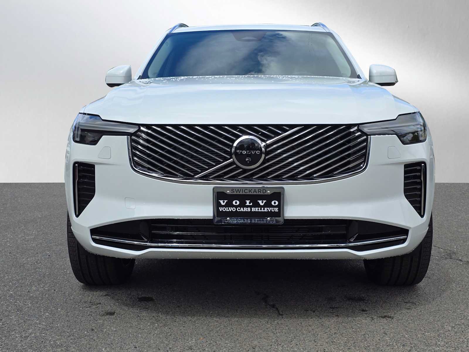 New 2026 Volvo XC90 B6 Plus w/ Protection Package AWD/4WD image 8