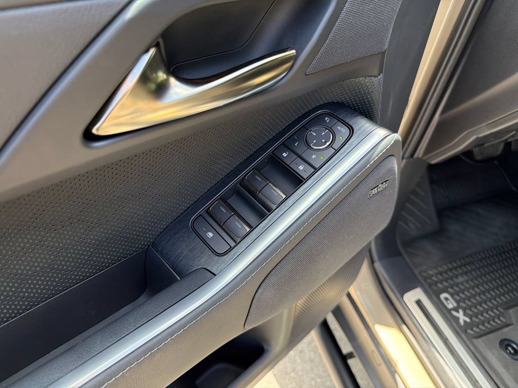 Used 2025 Lexus GX 550 AWD/4WD image 19