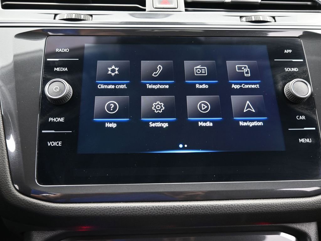 Used 2023 Volkswagen Tiguan SE image 21