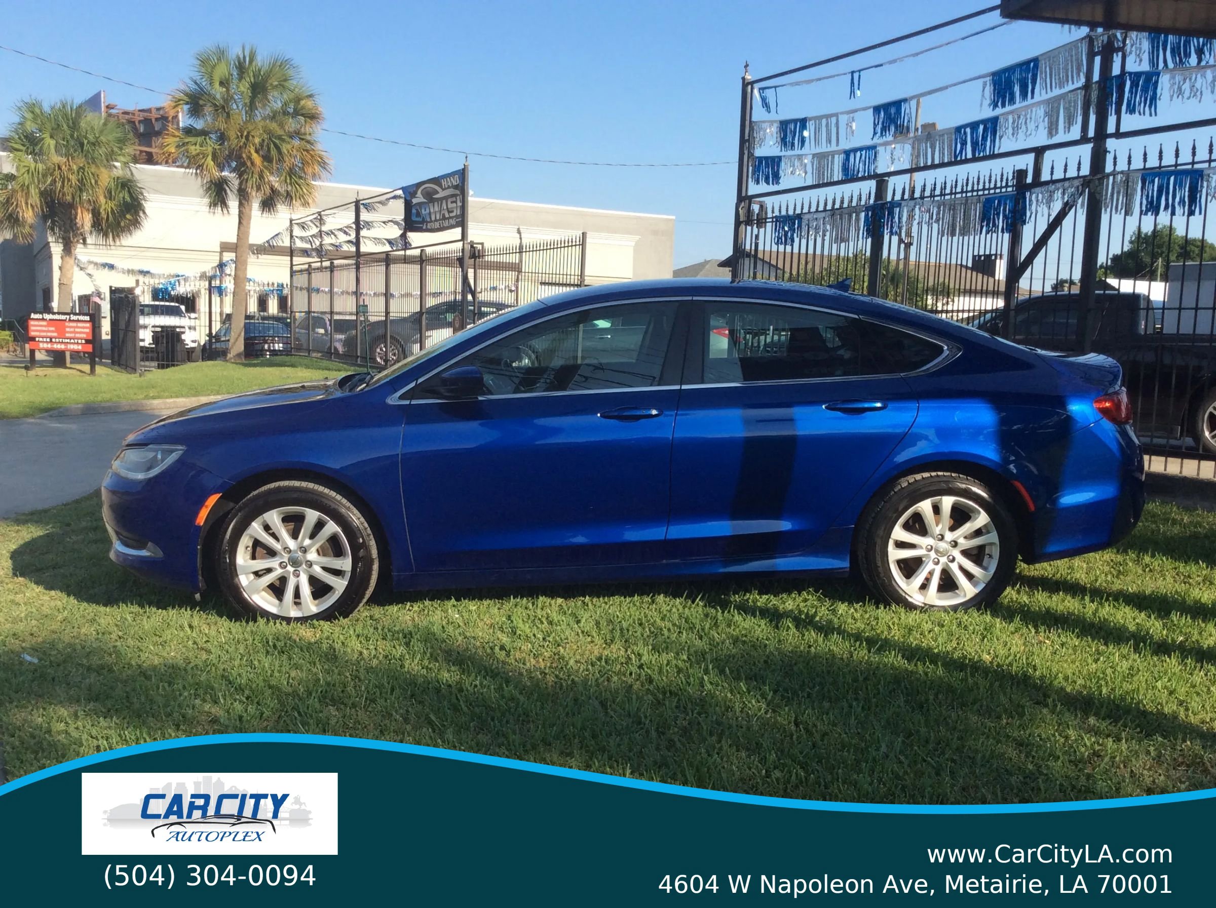 Used 2017 Chrysler 200 Limited Platinum w/ Comfort & Convenience Group image 5