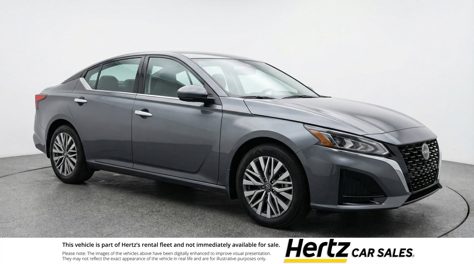 Used 2025 Nissan Altima 2.5 SV image 1