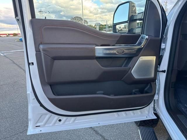 Certified 2024 Ford F350 King Ranch w/ Tremor Off-Road Package AWD/4WD image 15