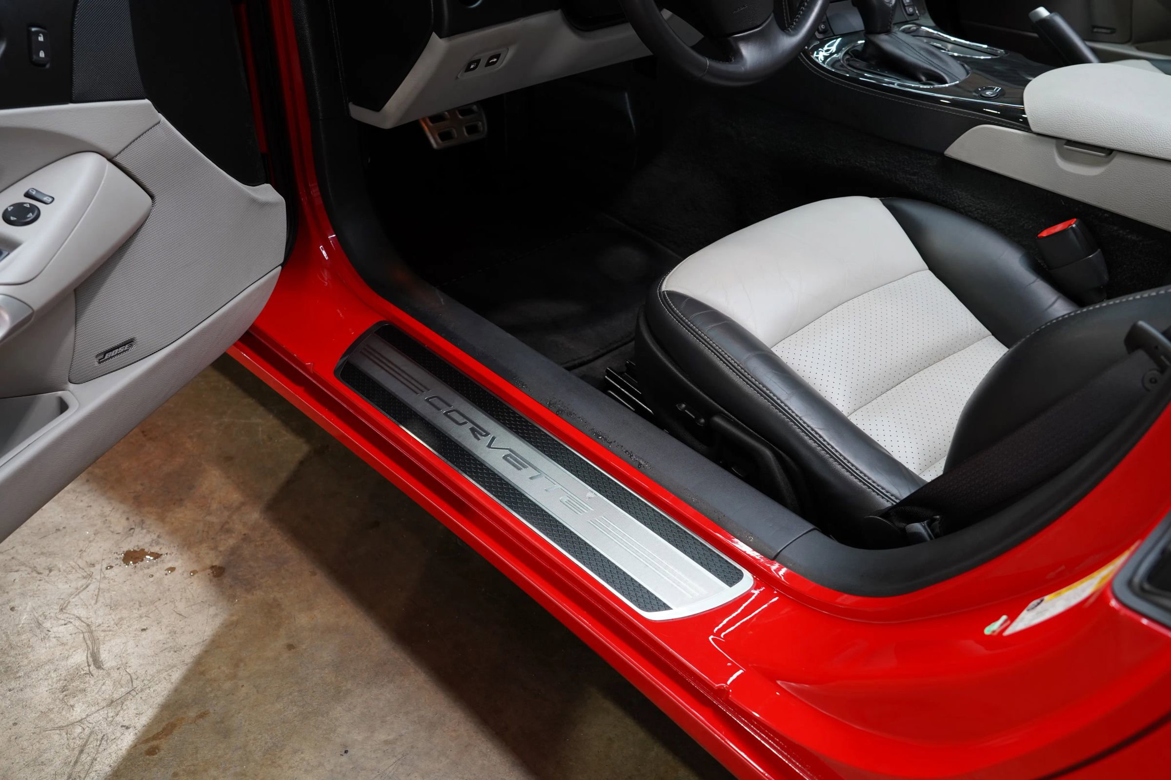 Used 2011 Chevrolet Corvette Grand Sport w/ Preferred Equipment Group image 38