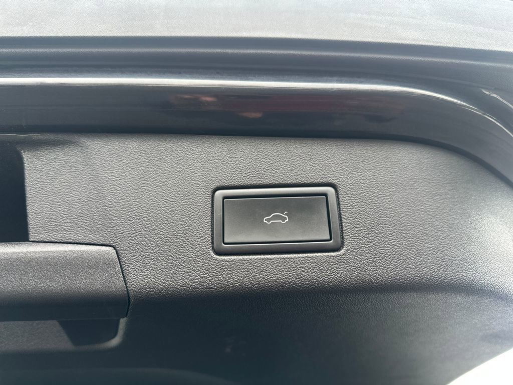 Used 2023 Volkswagen ID.4 Pro S image 16