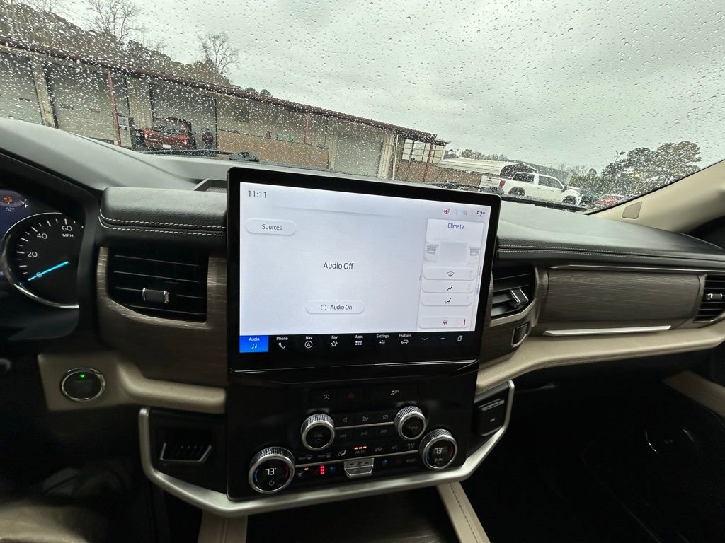 Used 2024 Ford Expedition Max Limited image 36