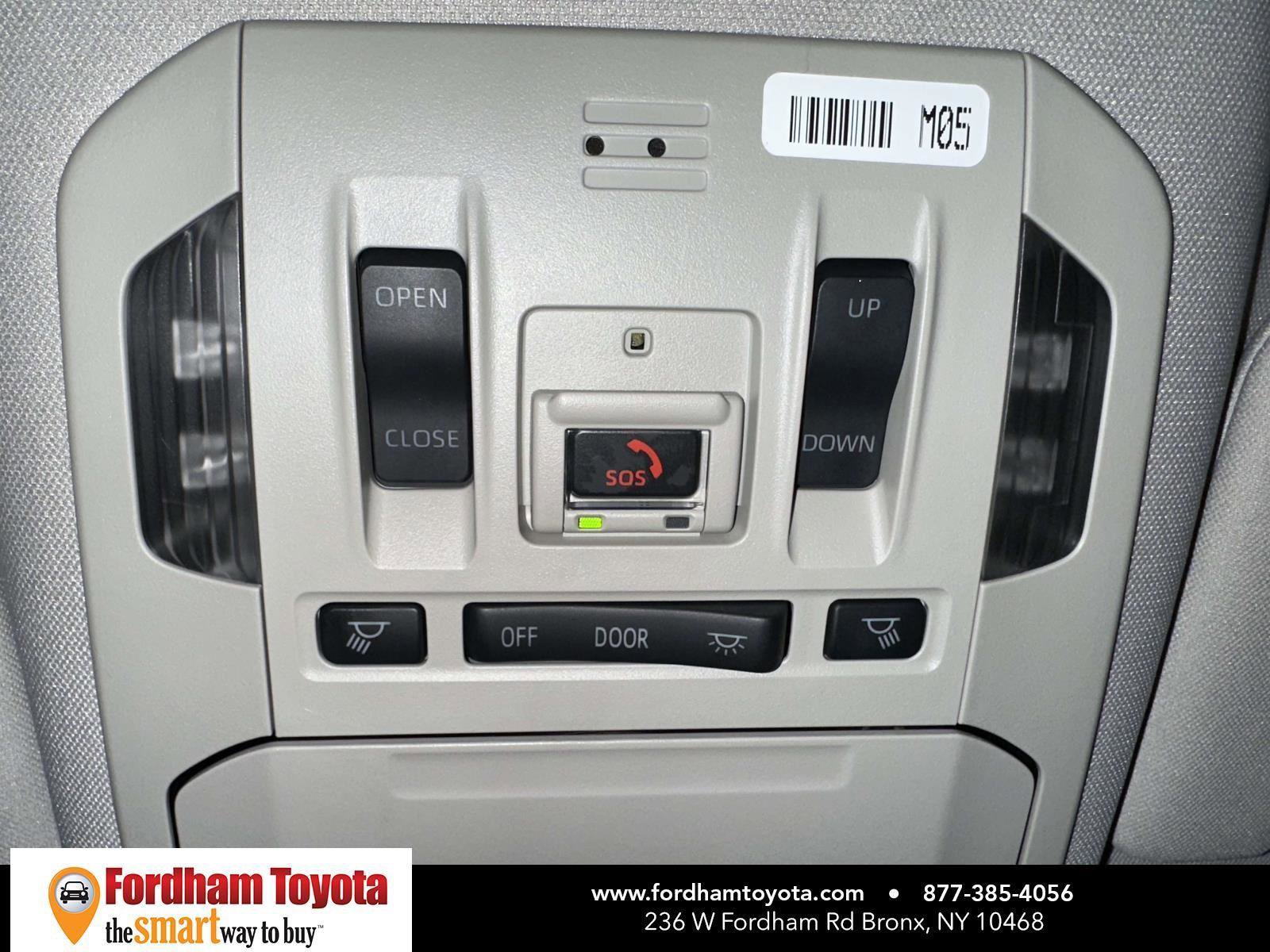Used 2023 Toyota Highlander XLE image 33