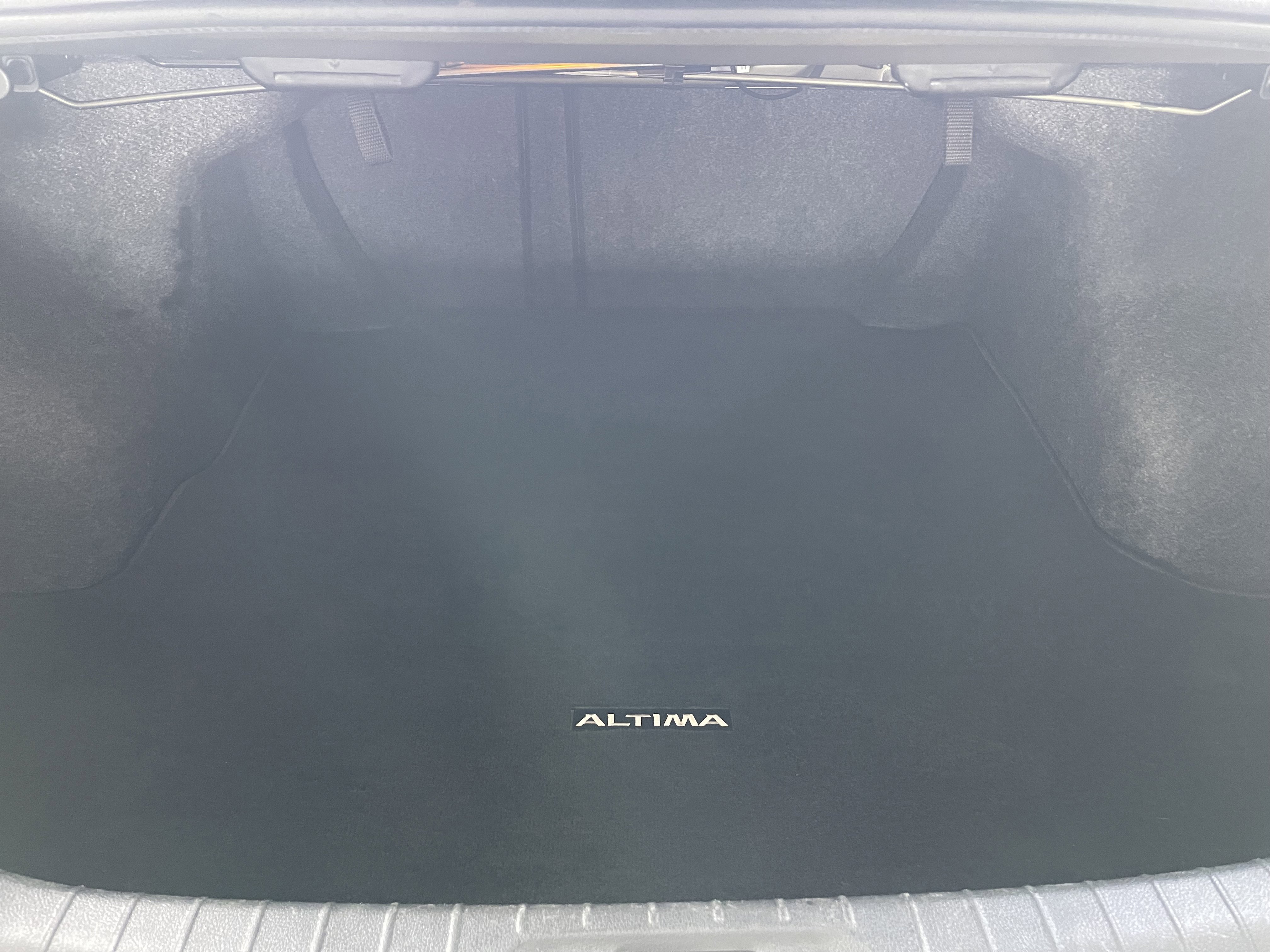 Used 2022 Nissan Altima 2.5 S FWD image 18
