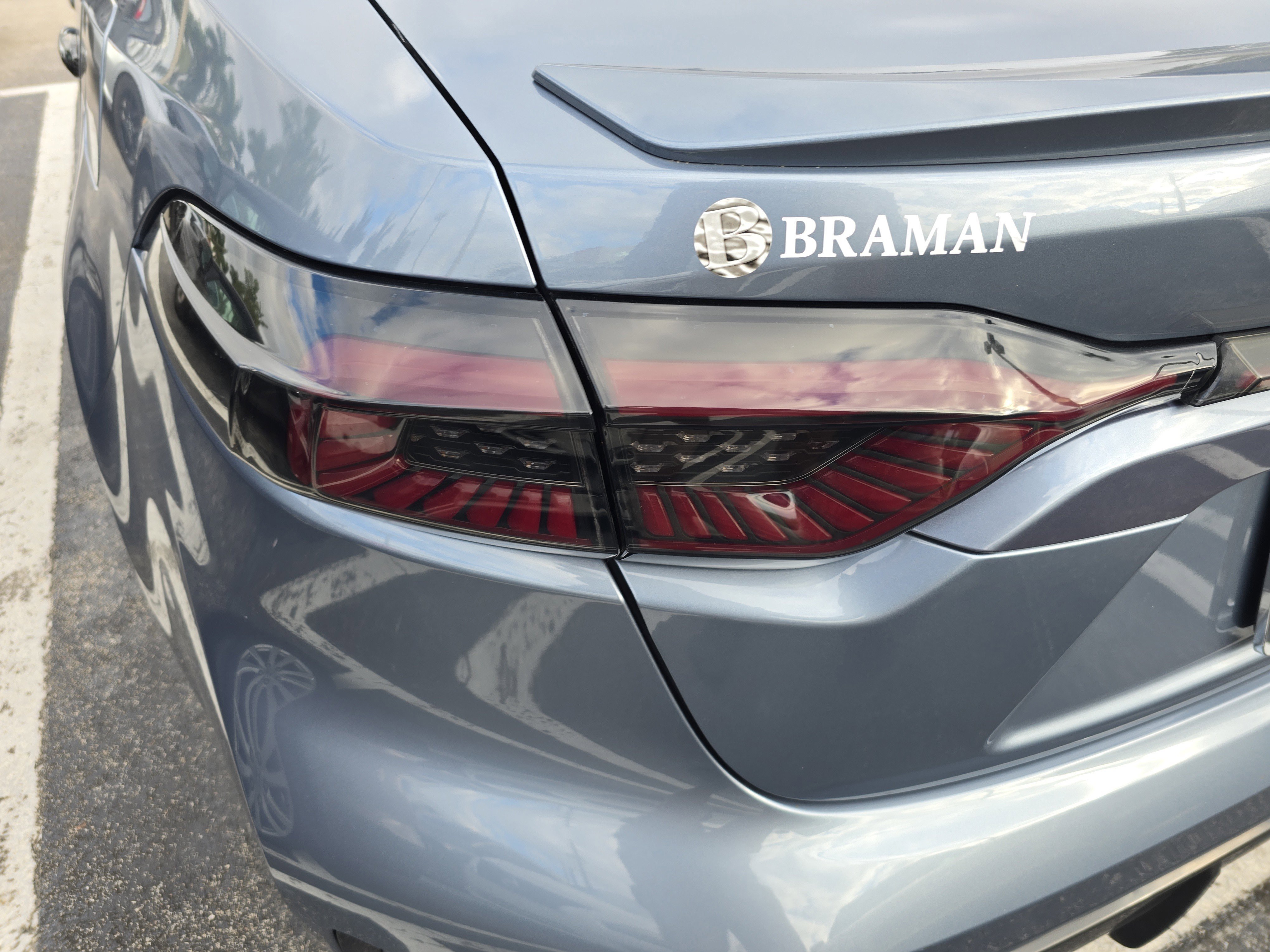 Used 2023 Toyota Corolla SE image 5