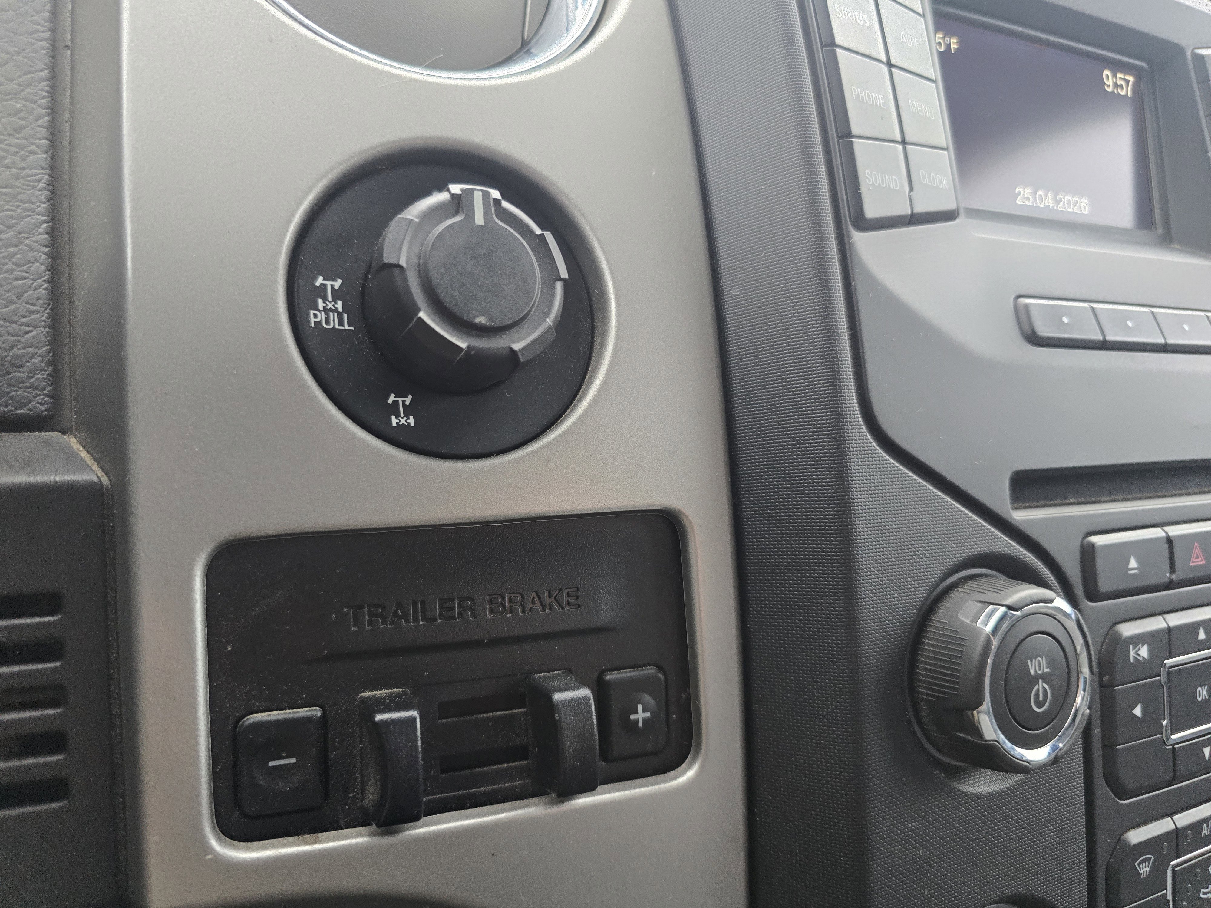 Used 2014 Ford F150 XLT w/ Equipment Group 302A Luxury AWD/4WD image 21