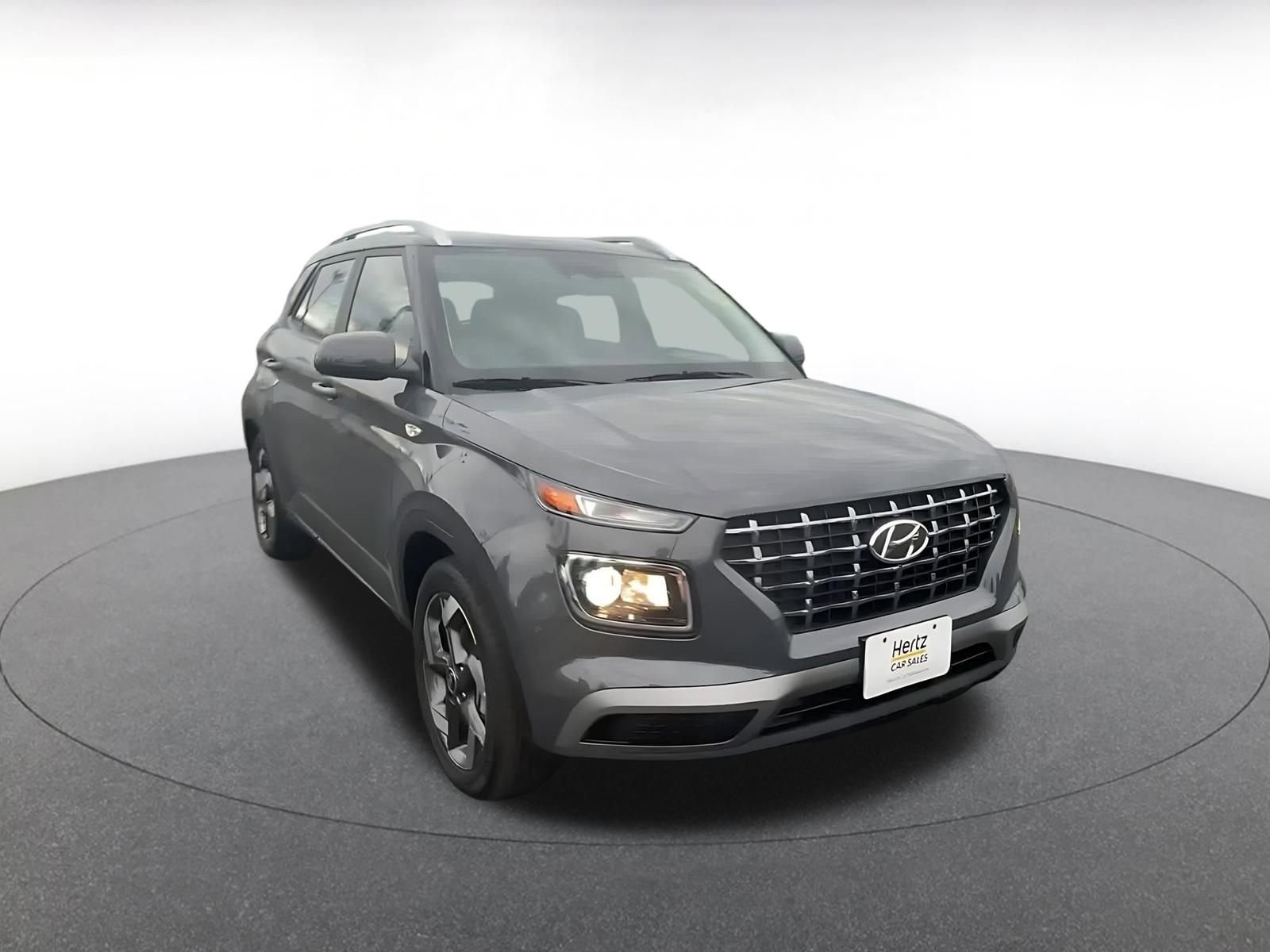 Used 2025 Hyundai Venue SEL image 3
