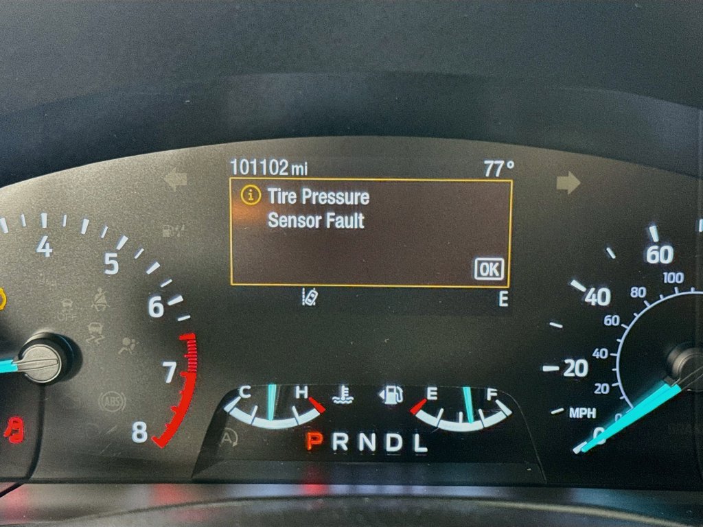 Used 2020 Ford Escape SE FWD image 15