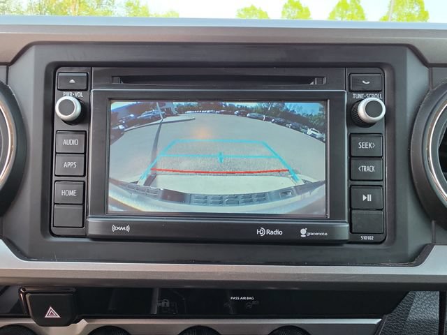 Used 2018 Toyota Tacoma SR5 AWD/4WD image 18
