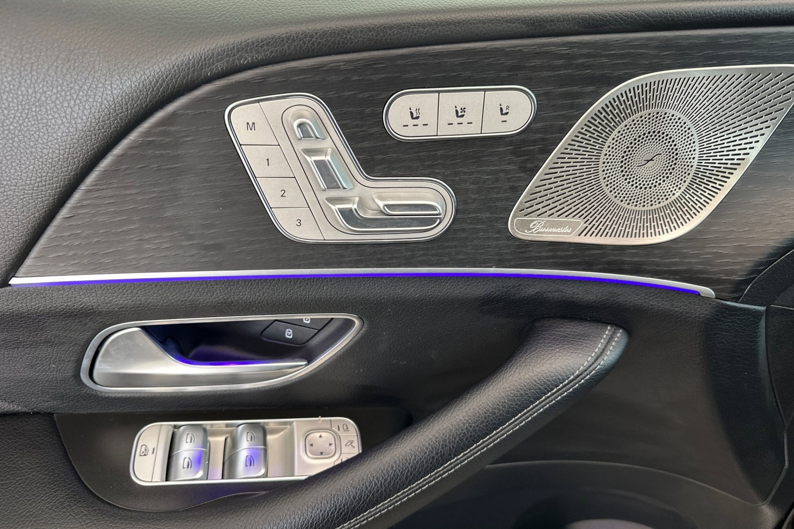 Used 2024 Mercedes-Benz GLS 450 4MATIC image 11