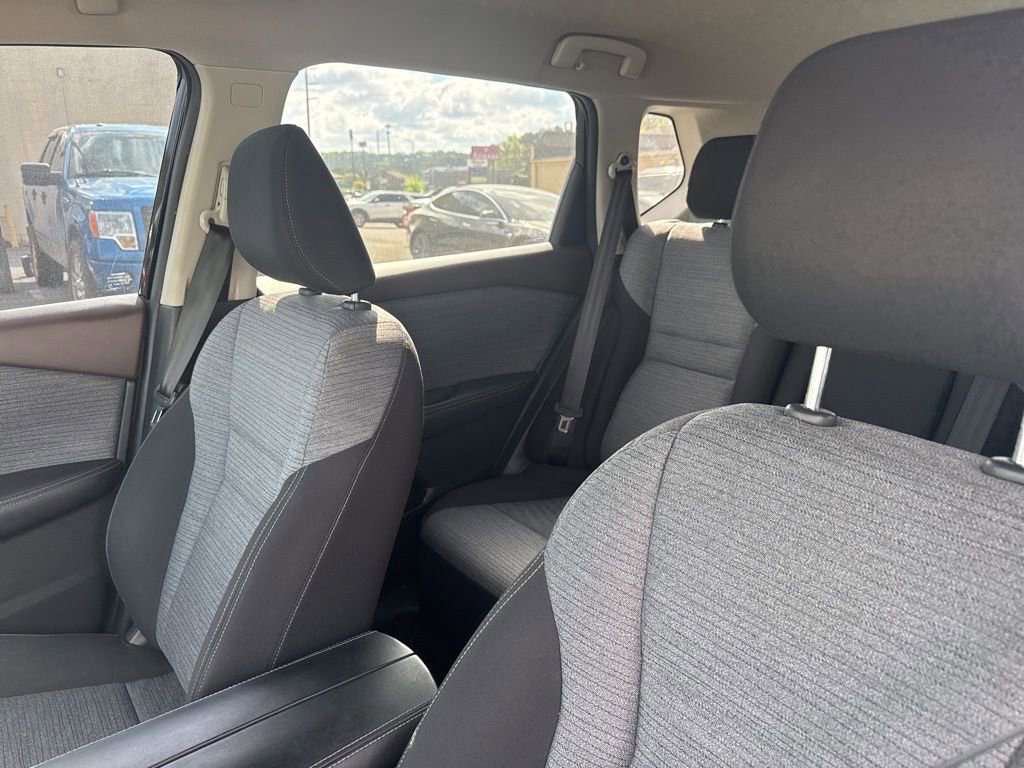 Used 2023 Nissan Rogue SV image 14