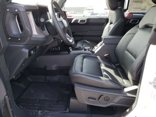 New 2026 Ford Bronco Outer Banks w/ Sasquatch Package image 16
