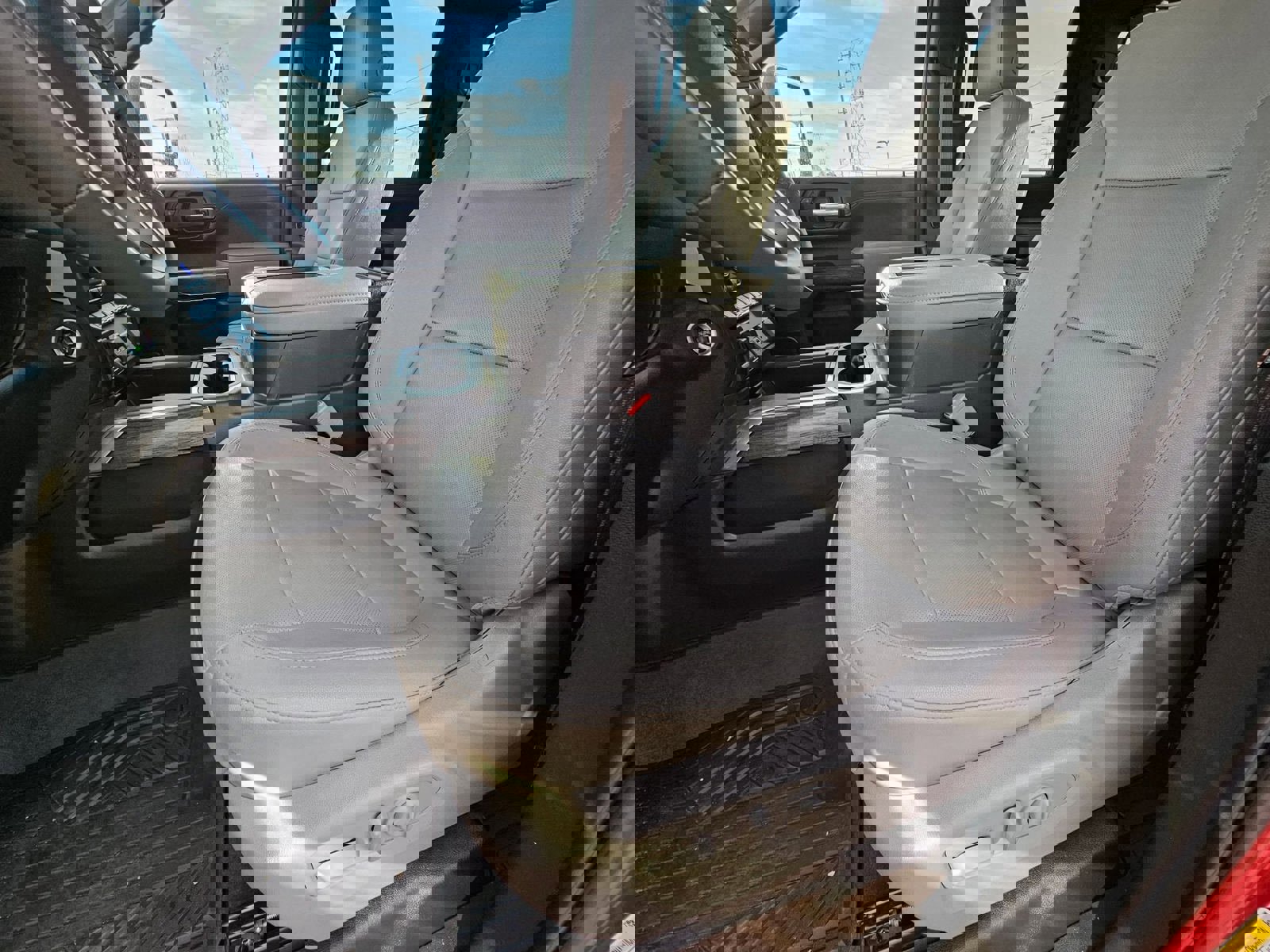 Used 2022 Chevrolet Silverado 2500 LTZ w/ LTZ Plus Package image 21