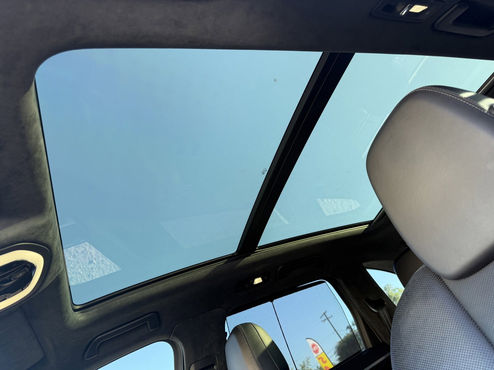 Used 2016 Porsche Cayenne Turbo S image 13