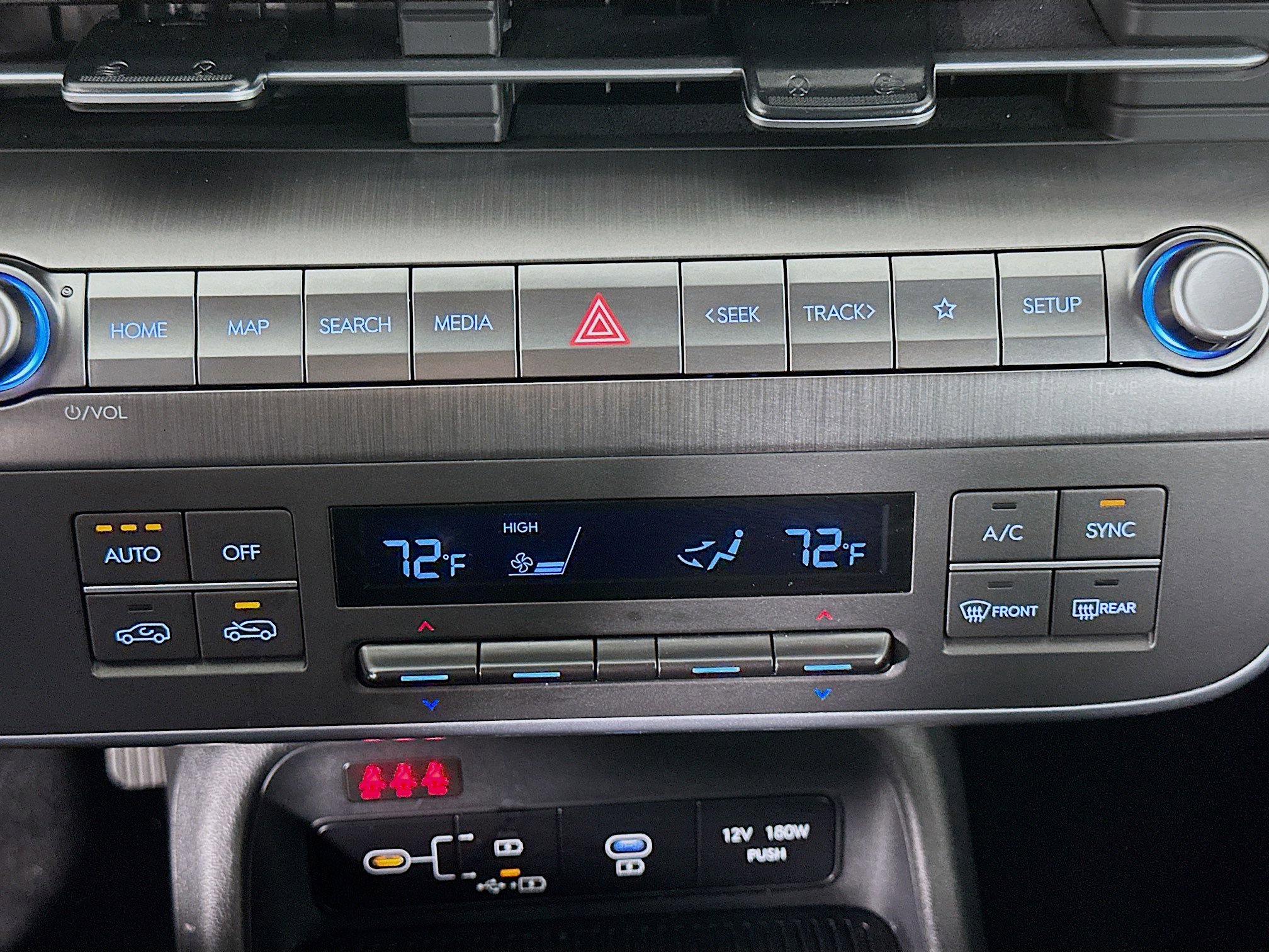 Used 2025 Hyundai Kona SEL image 24