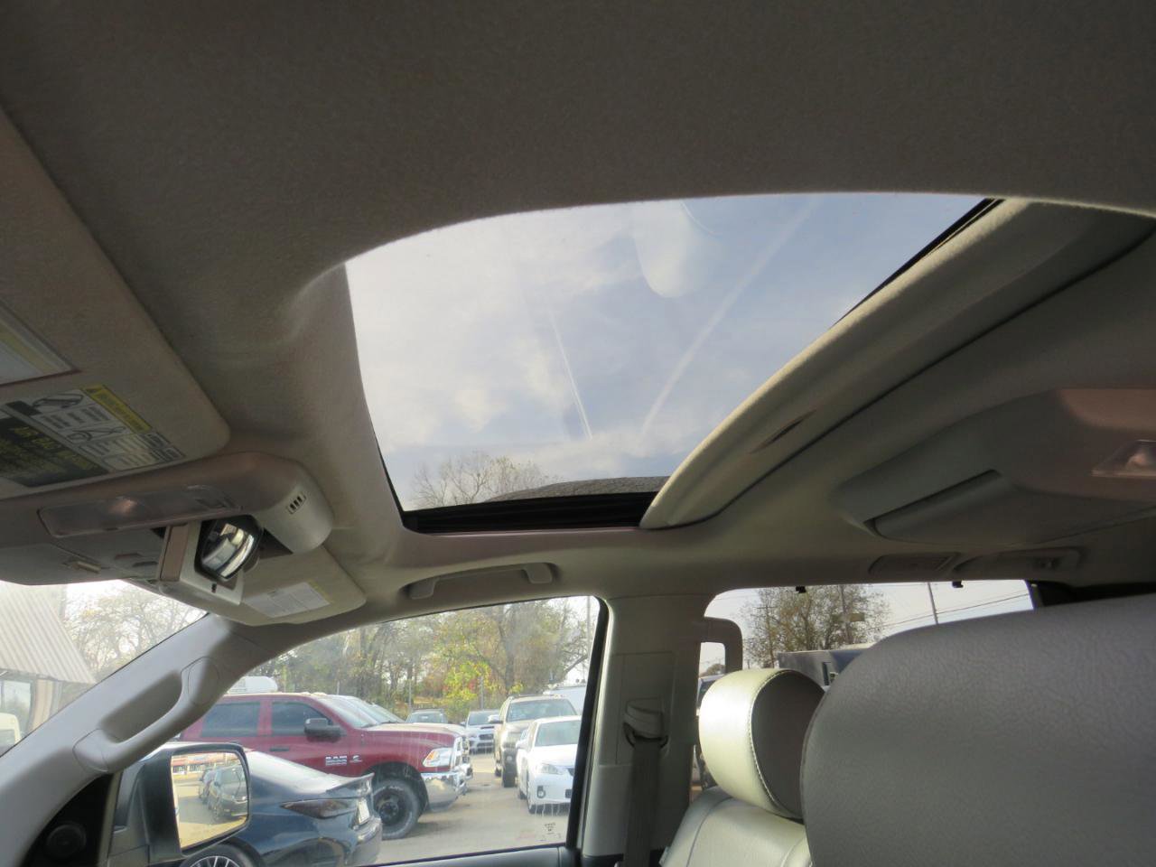 Used 2015 Toyota Sequoia Platinum AWD/4WD image 25