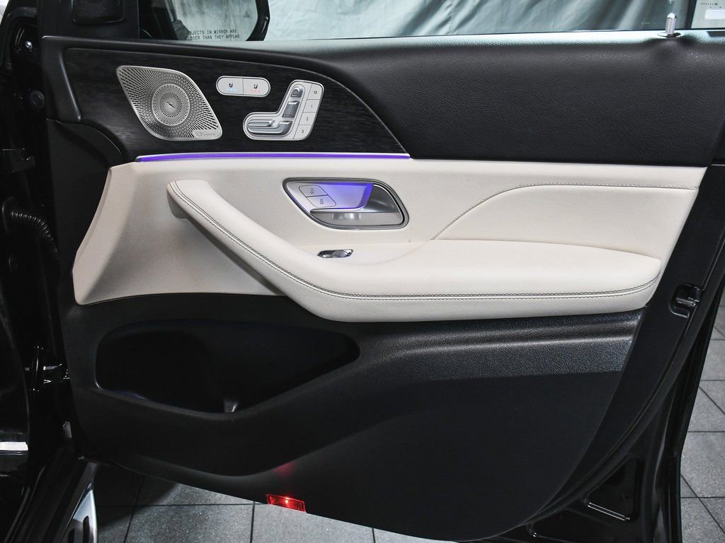 Used 2025 Mercedes-Benz GLE 450e GLE 450e w/ AMG Line Exterior image 17