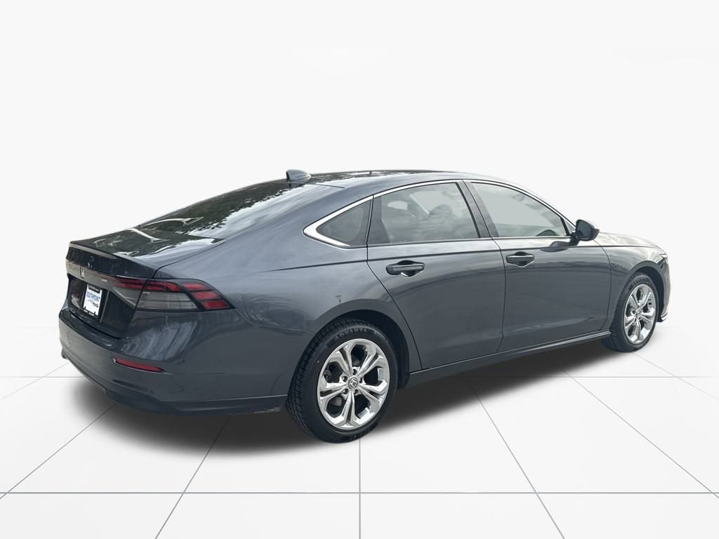 Used 2024 Honda Accord EX image 9