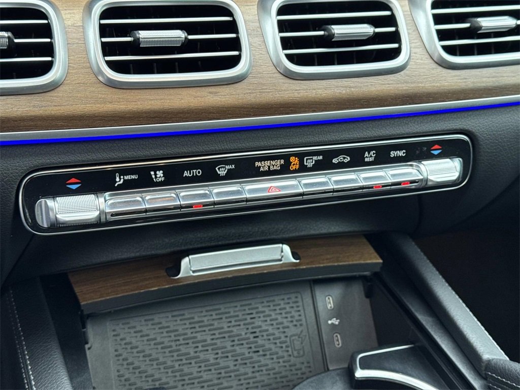 Used 2024 Mercedes-Benz GLE 350 4MATIC w/ Winter Package image 24