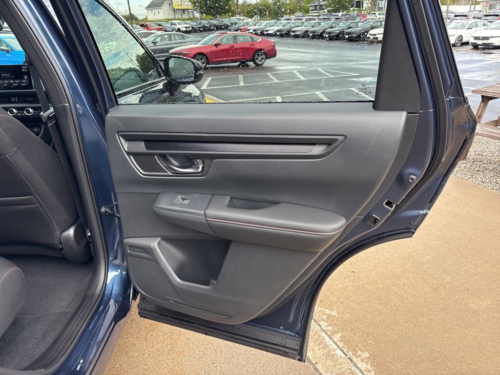 Used 2026 Honda CR-V Sport image 9