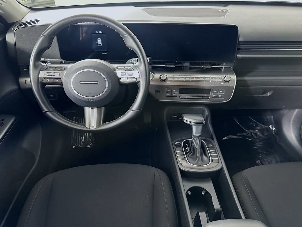 Used 2025 Hyundai Kona SEL FWD image 16