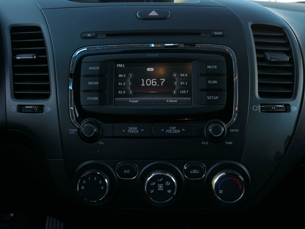 Used 2017 Kia Forte LX w/ LX Popular Package image 19